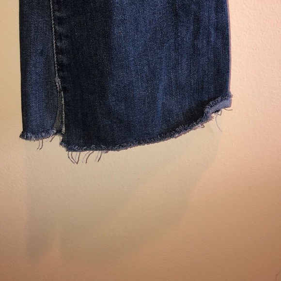 Gap jean please note bottom hem is cut. - Picture 2 of 3